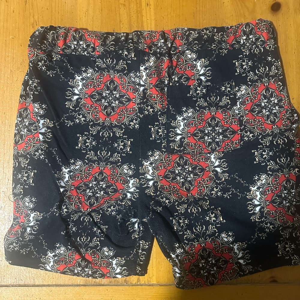 Elegant Black and Red Patterned Women's Shorts